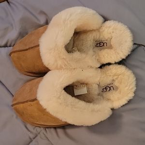 UGG Slippers never worn